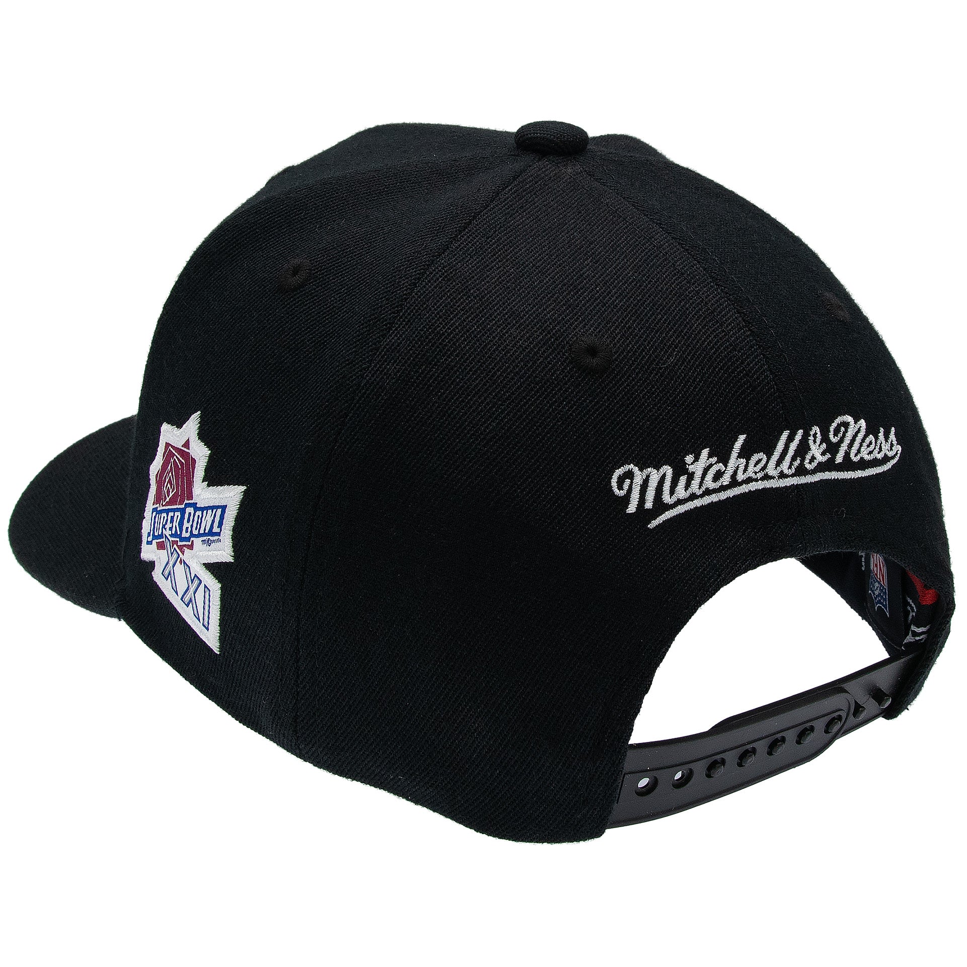 New York Giants Mitchell & Ness Blackout Classic Red Snpback NFL Cap Schwarz