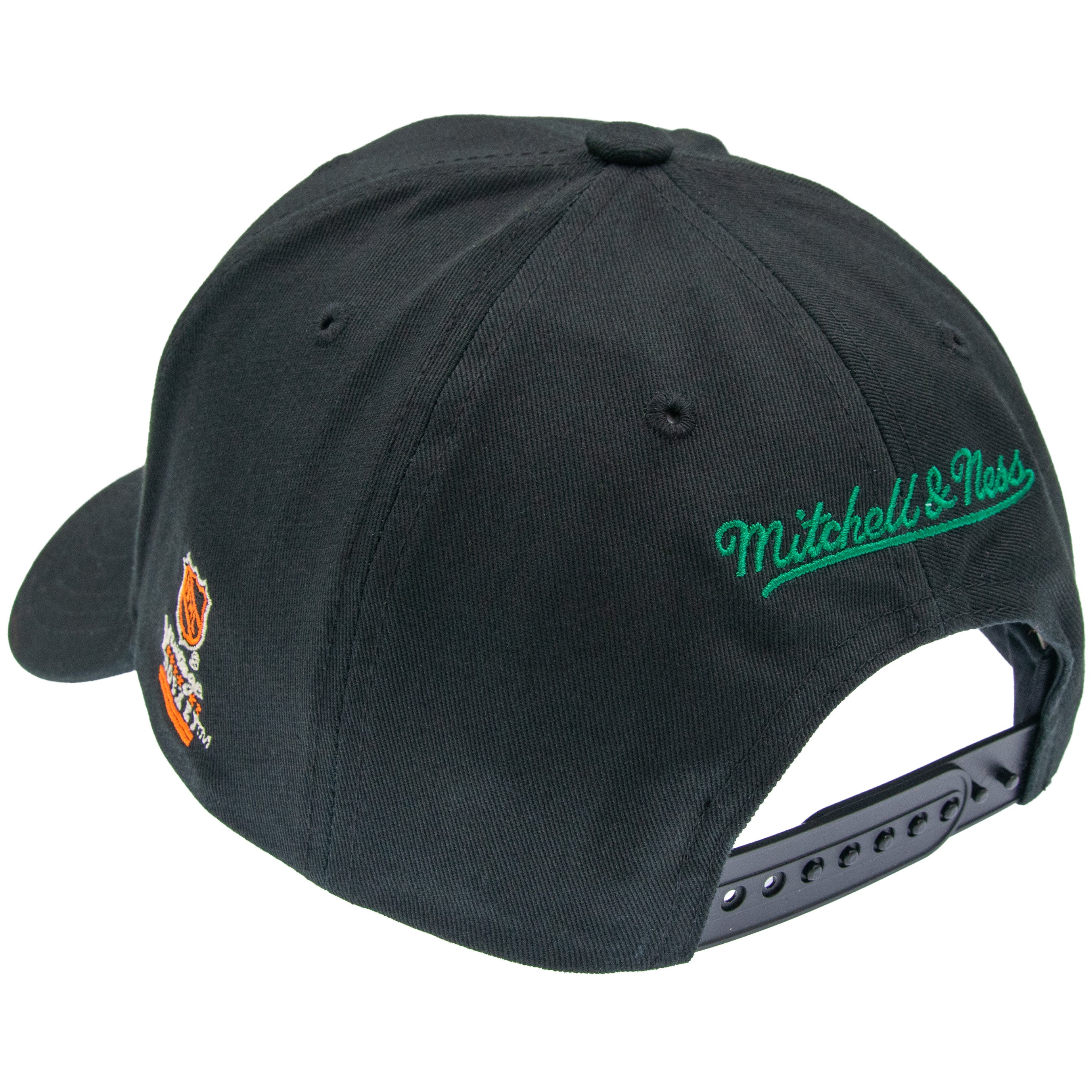 Schwarze Mitchell & Ness NHL Cap mit Anaheim Ducks Team-Logo, Low Pro Design, bequemer Baseball-Cap