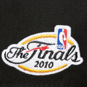 Schwarze Los Angeles Lakers Legacy Made Champ Pro Pinch Snapback Cap von Mitchell & Ness