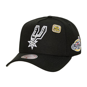 Schwarze San Antonio Spurs Mitchell & Ness Legacy Made Champ Pro Pinch Snapback NBA Cap edler Ansicht