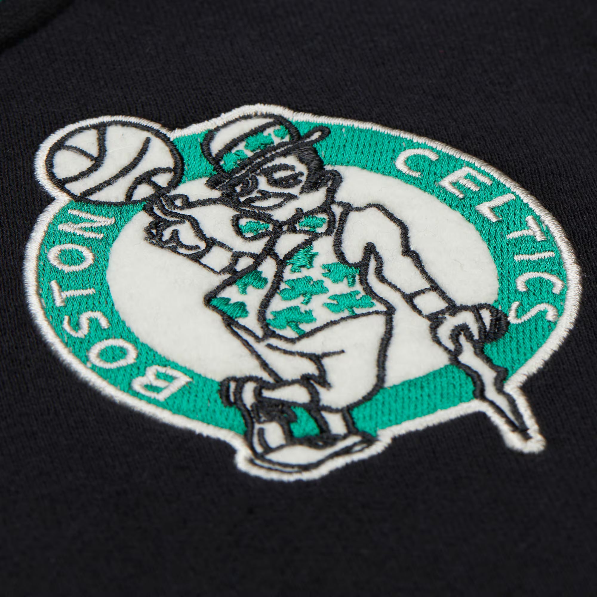 Boston Celtics Mitchell & Ness Premium Patch Courtside Fleece Full-Snap NBA Jacke Schwarz