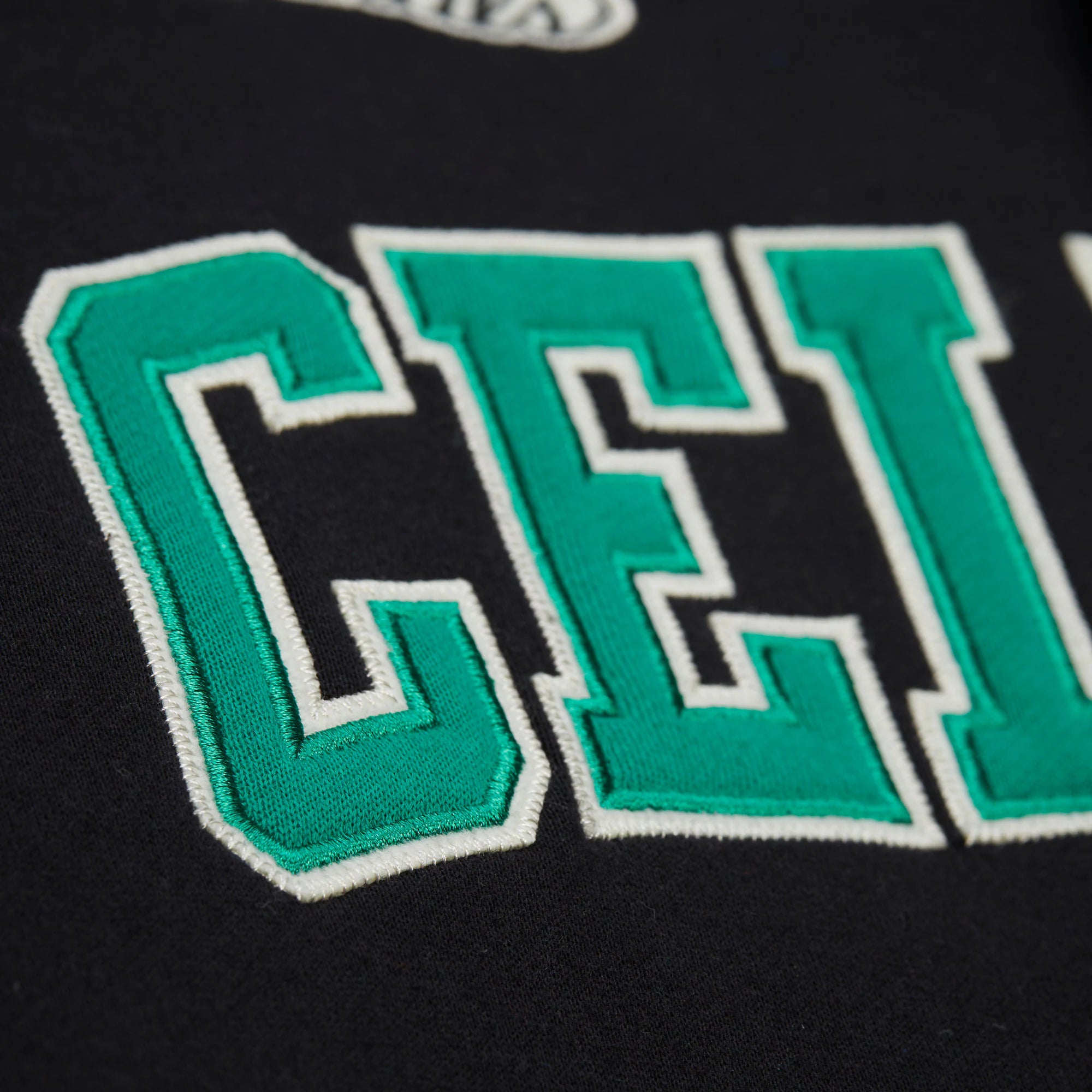 Boston Celtics Mitchell & Ness Premium Patch Courtside Fleece Full-Snap NBA Jacke Schwarz