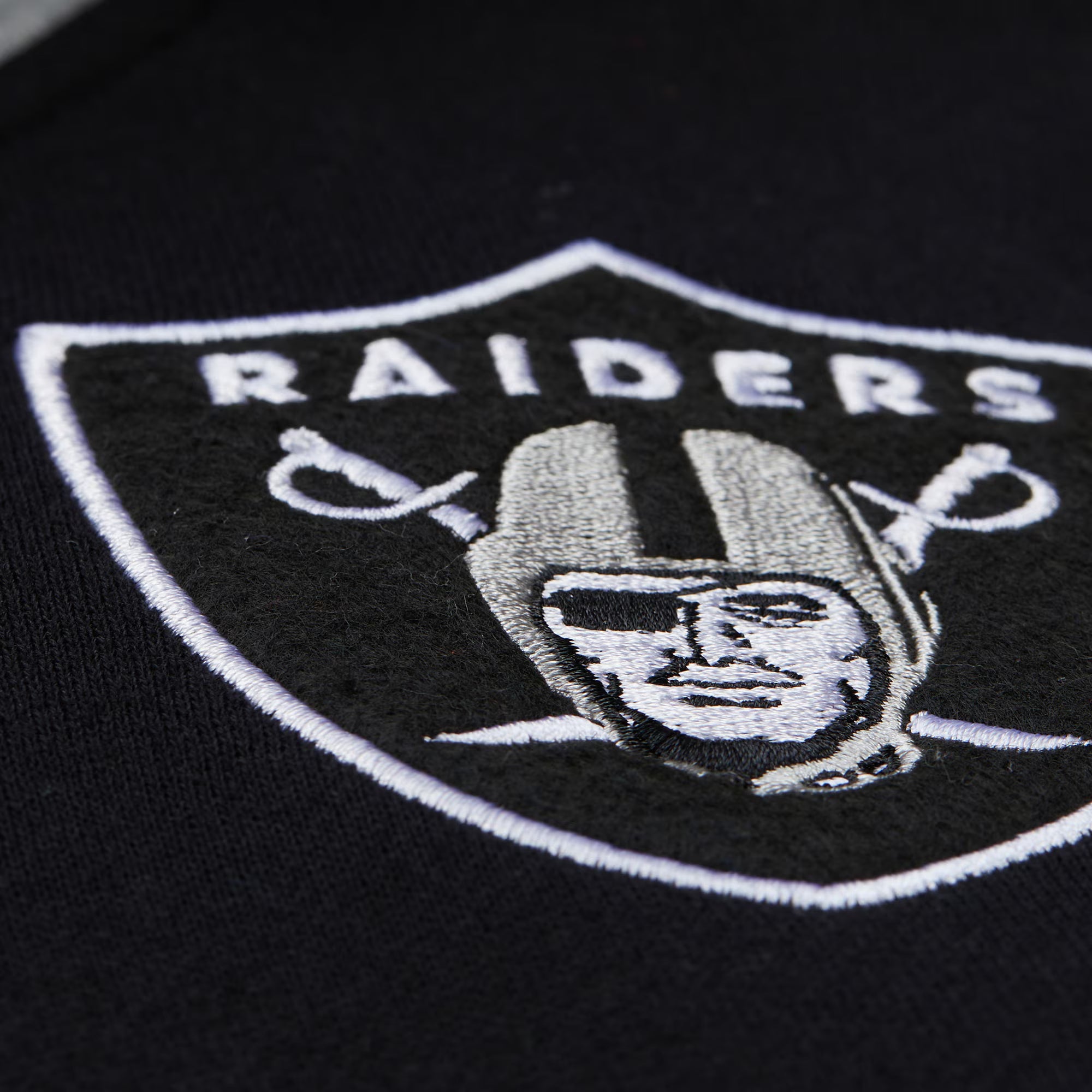 Las Vegas Raiders Mitchell & Ness Premium Patch Sideline Fleece Full-Snap NFL Jacke Schwarz