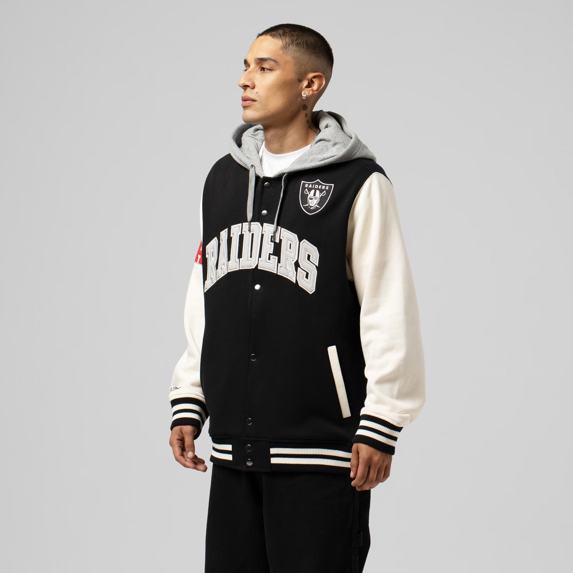 Las Vegas Raiders Mitchell & Ness Premium Patch Sideline Fleece Full-Snap NFL Jacke Schwarz
