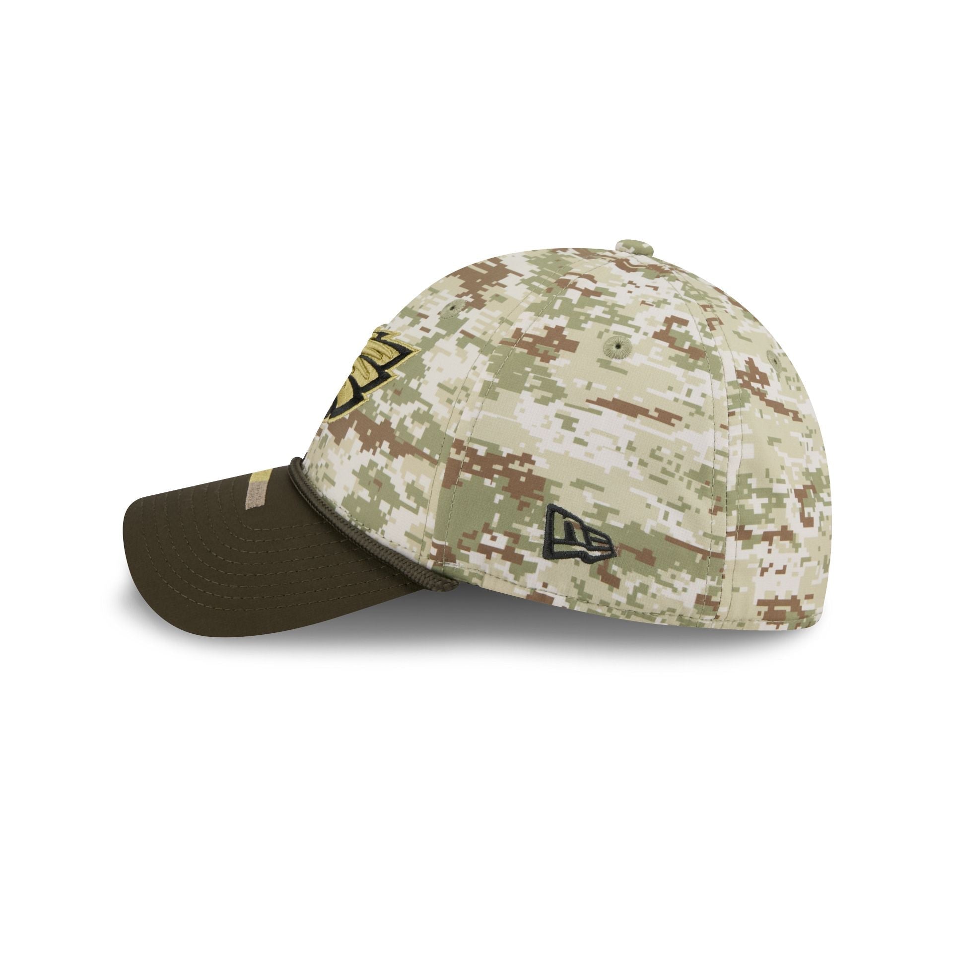 Philadelphia Eagles New Era 2025 NFL Salute to Service 39THIRTY Flex Fit Cap Camouflage