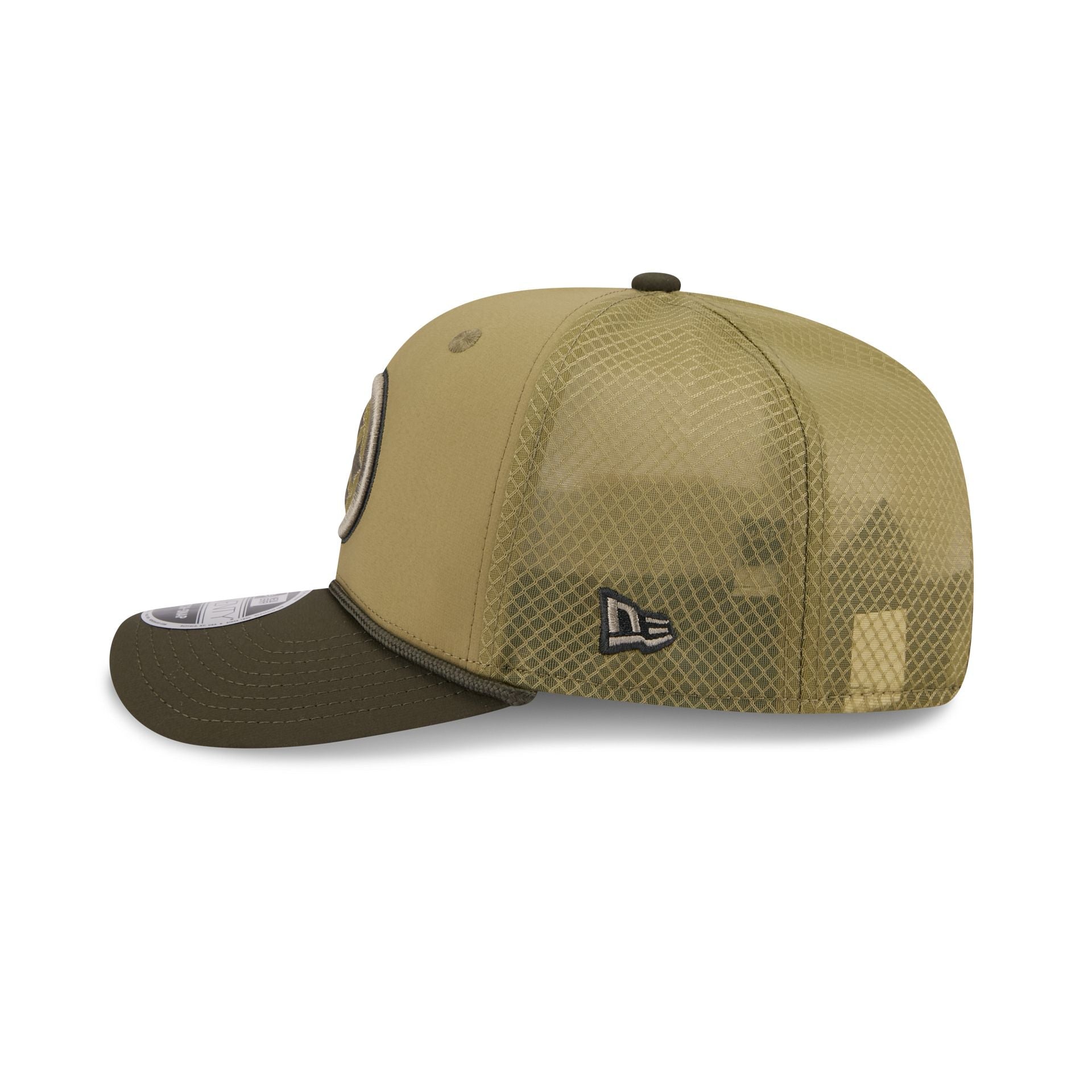Pittsburgh Steelers New Era 2025 NFL Salute to Service 9SEVENTY Trucker Cap Grün