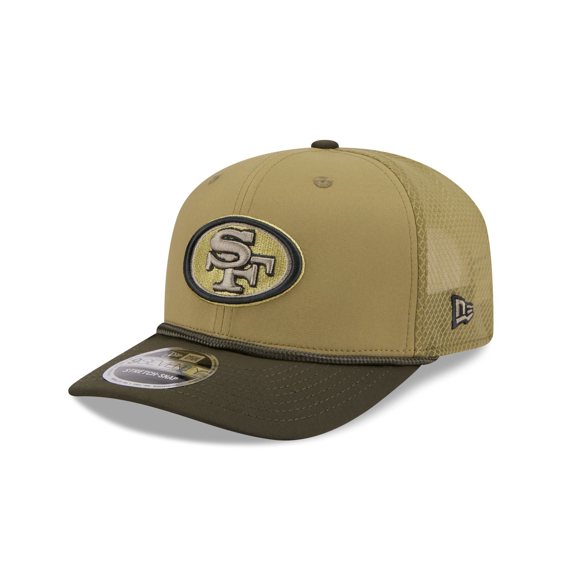 San Francisco 49ers New Era 2025 NFL Salute to Service 9SEVENTY Trucker Cap Grün