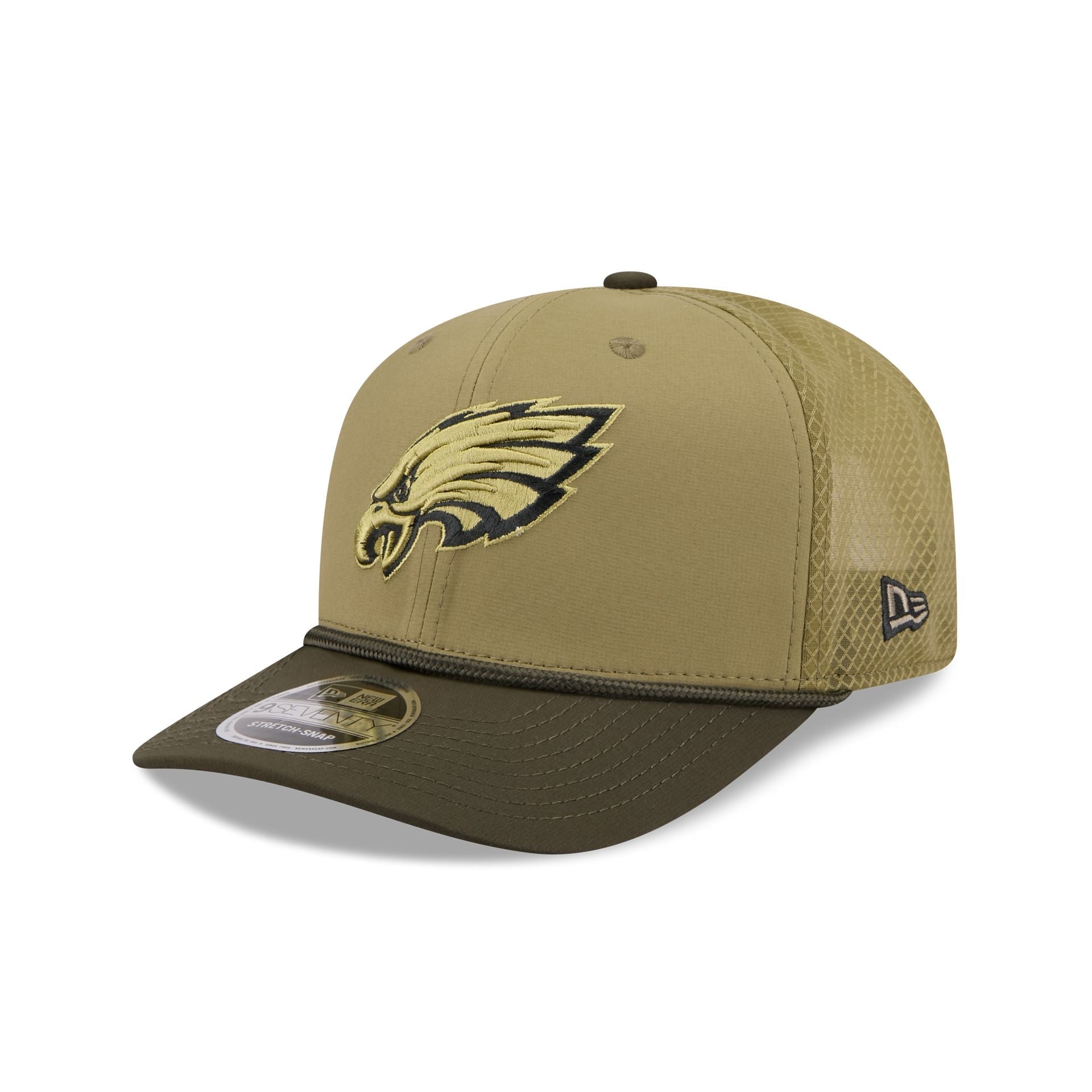 Philadelphia Eagles New Era 2025 NFL Salute to Service 9SEVENTY Trucker Cap Grün