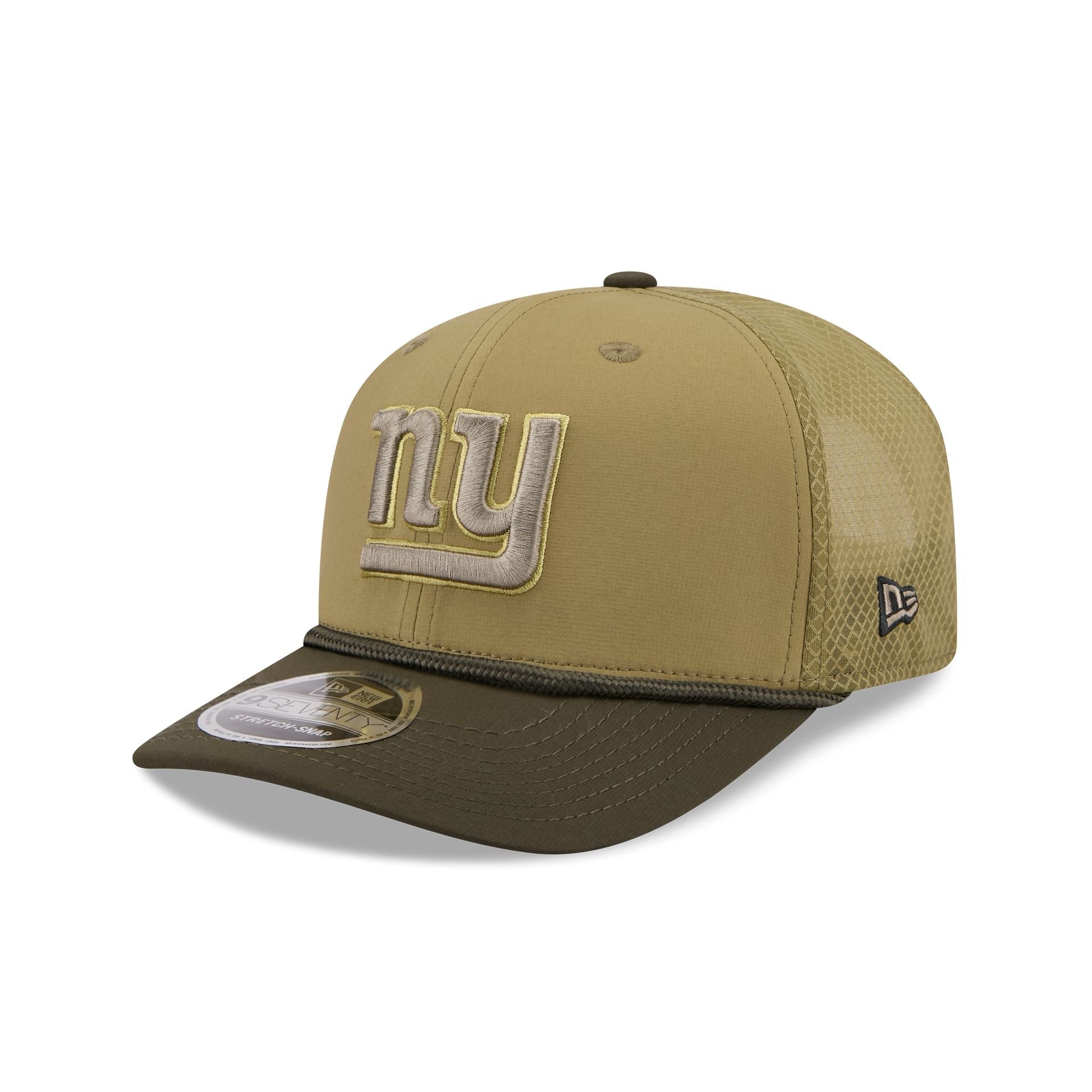 New York Giants New Era 2025 NFL Salute to Service 9SEVENTY Trucker Cap Grün