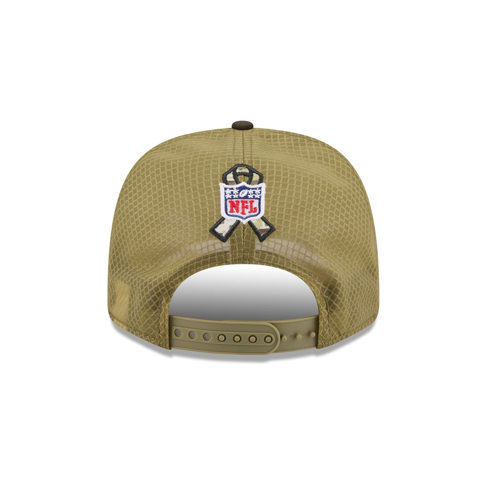 Los Angeles Rams New Era 2025 NFL Salute to Service 9SEVENTY Trucker Cap Grün