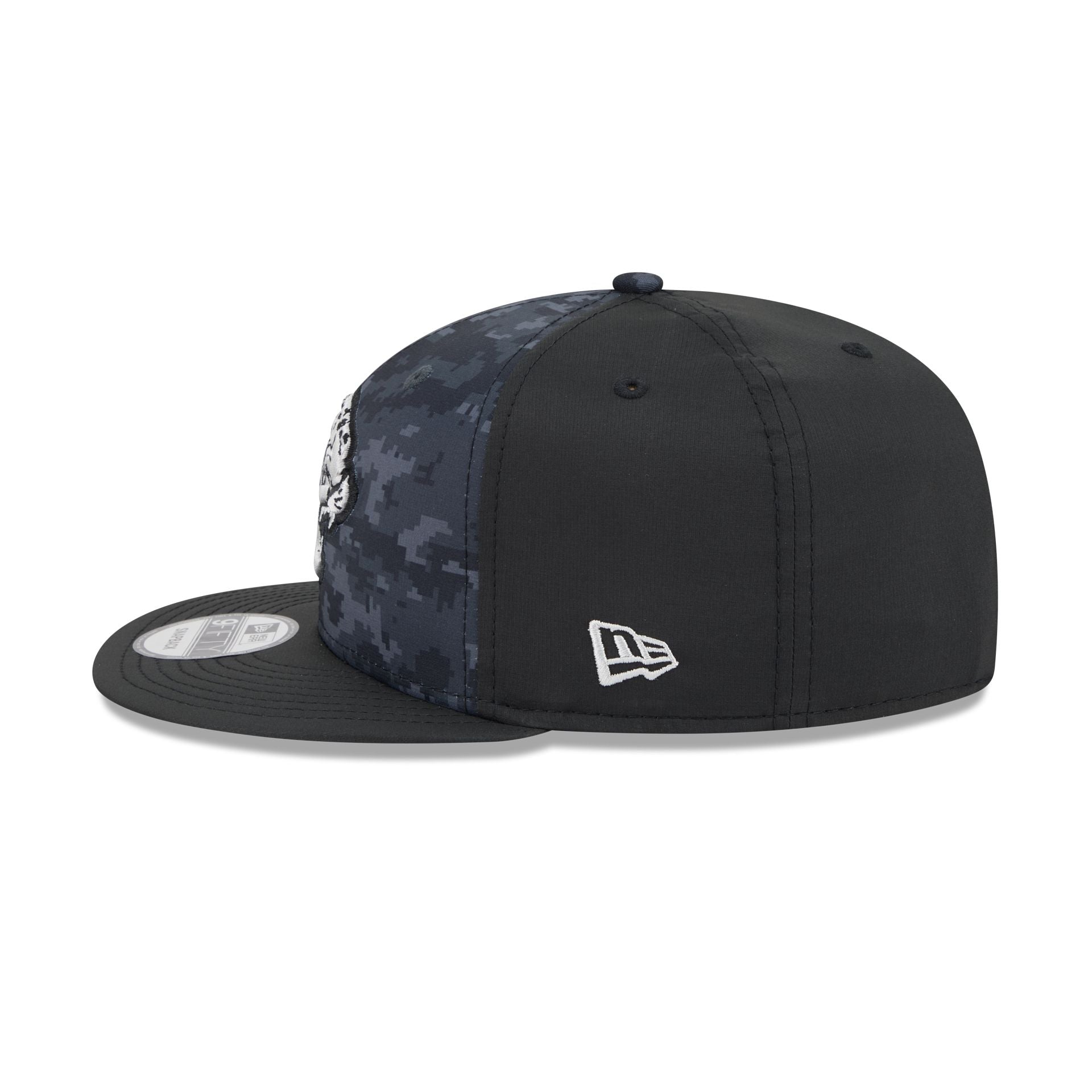 Jacksonville Jaguars New Era 2026 NFL Salute to Service 9FIFTY Snapback Cap Camouflage Schwarz