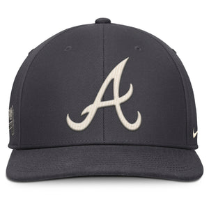 Atlanta Braves Statement Collection Nike Dri-Fit Pro Structured Square Bill MLB Cap Grau - STADIUMDREAMS