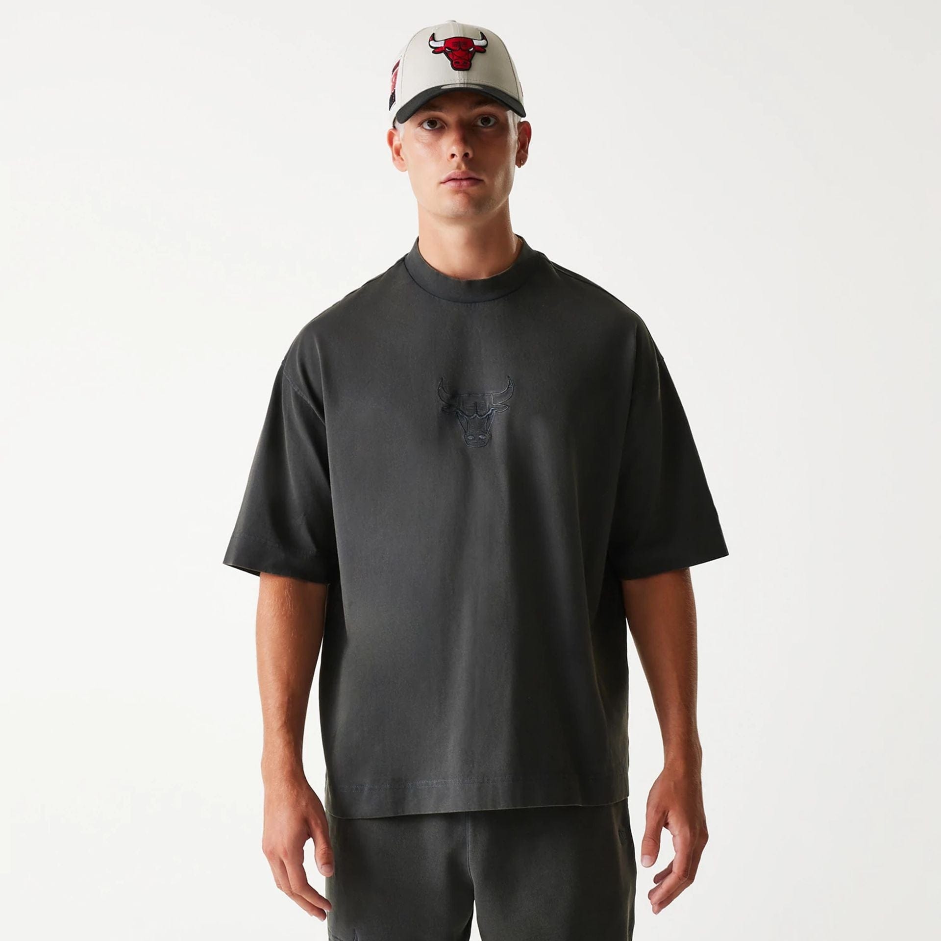 Chicago Bulls New Era Washed Style Oversized Box T-Shirt Grau