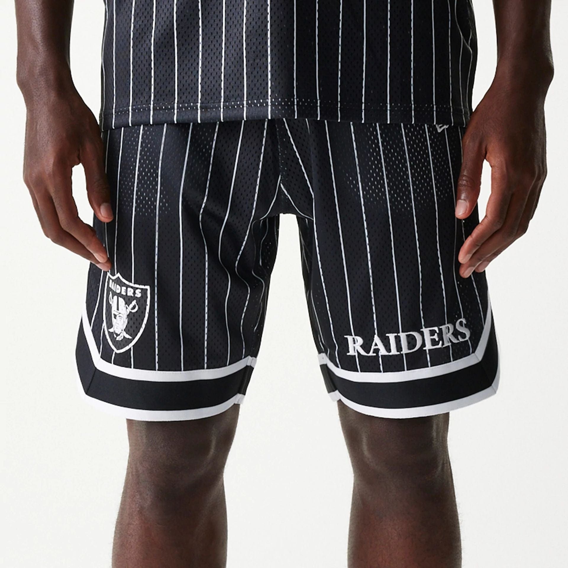 Las Vegas Raiders New Era Pinstripe NFL Shorts Schwarz