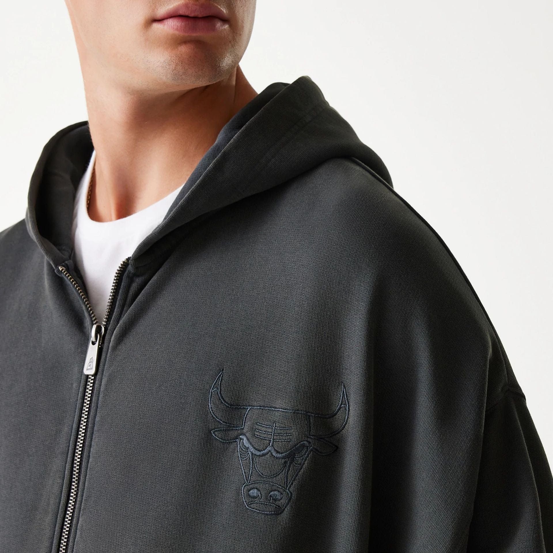 Chicago Bulls New Era Washed Style Full Zip NBA Hoodie Grau
