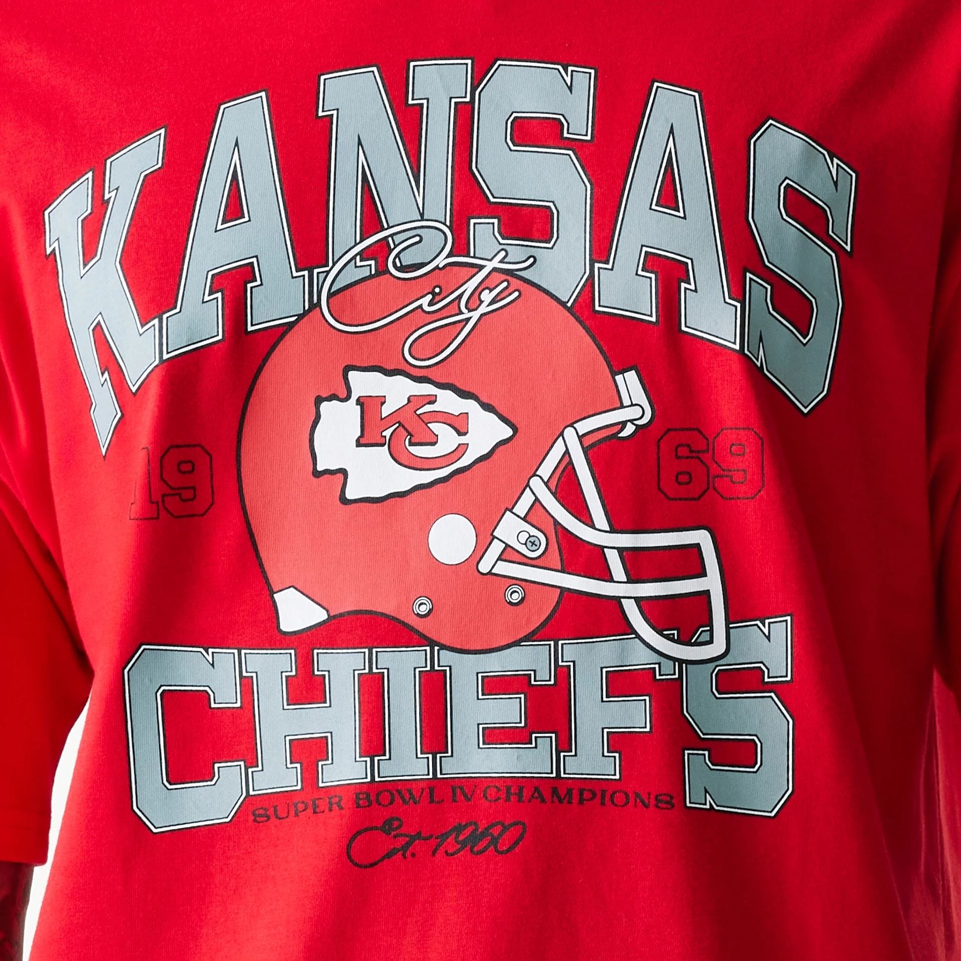 Kansas City Chiefs New Era Oversized Helmet NFL T-Shirt Rot