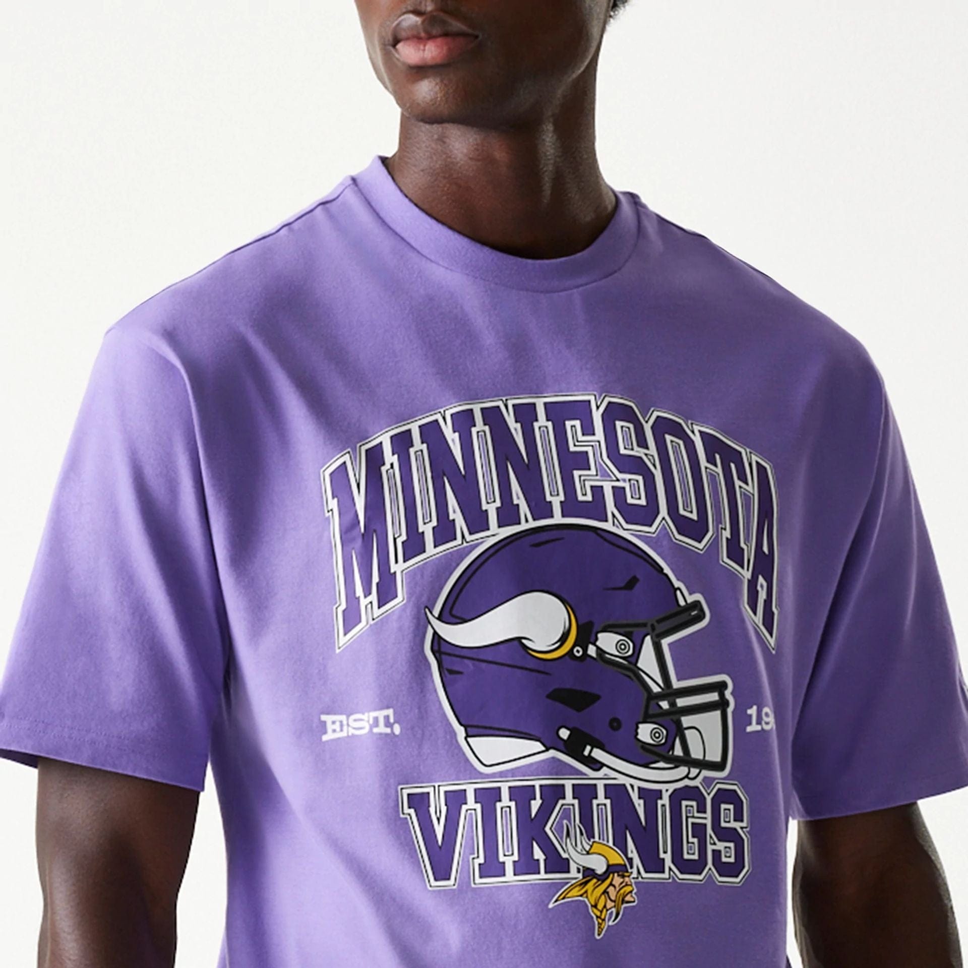 Minnesota Vikings New Era Oversized Helmet NFL T-Shirt Lila