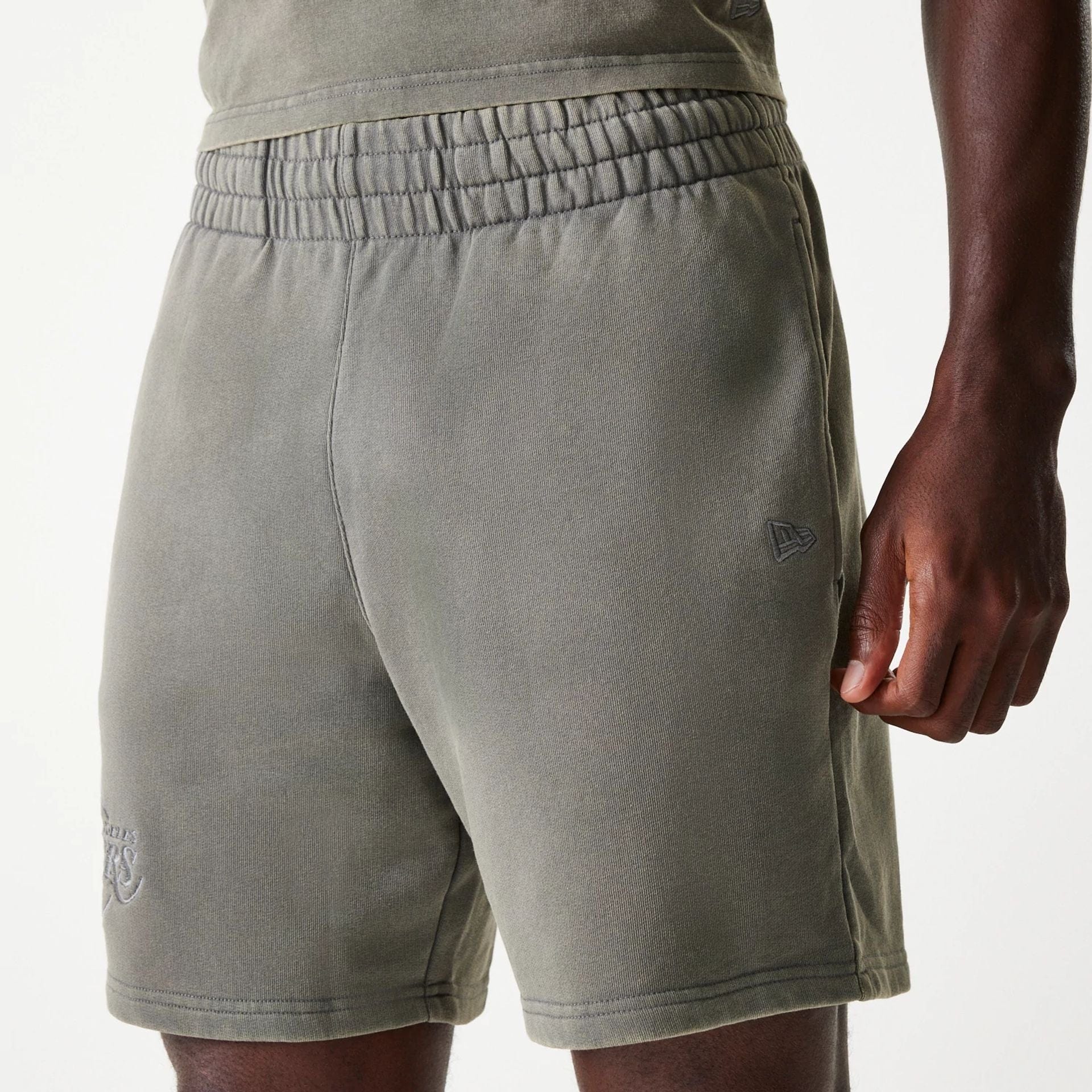 Los Angeles Lakers New Era Washed Style NBA Shorts Grau