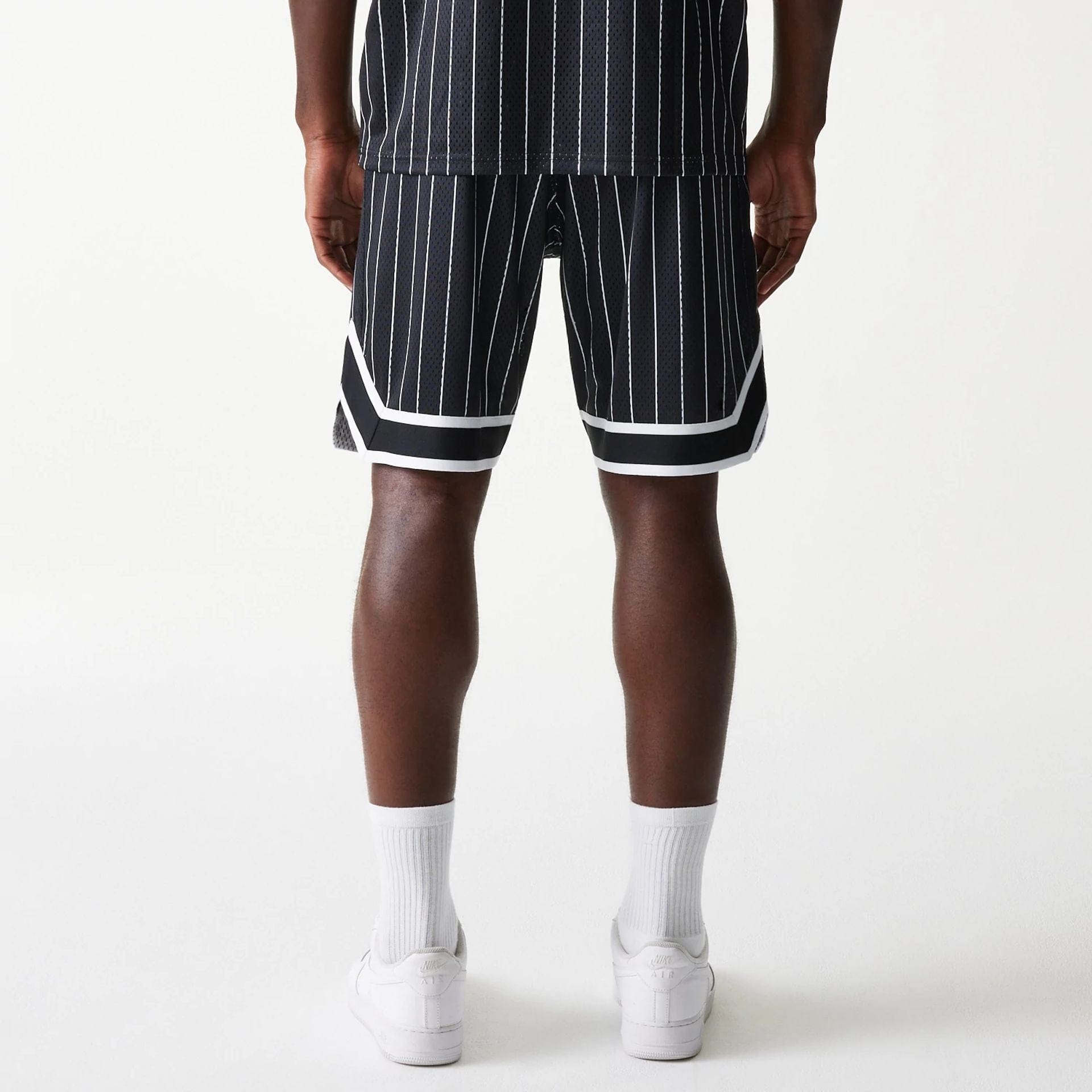 Las Vegas Raiders New Era Pinstripe NFL Shorts Schwarz