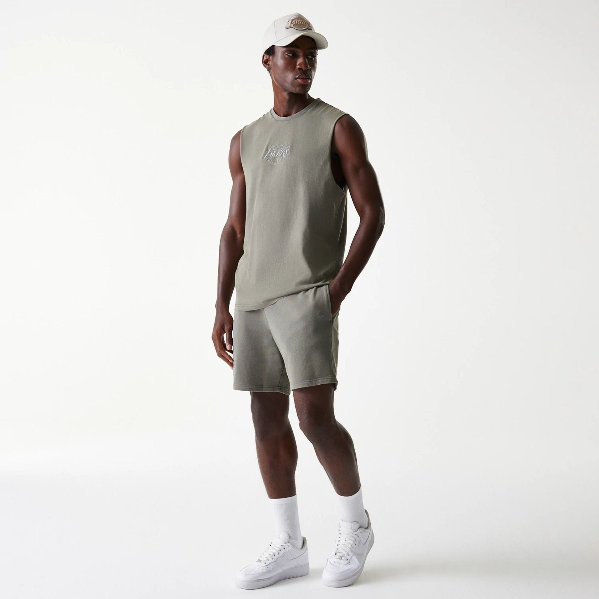 Los Angeles Lakers New Era Washed Style NBA Shorts Grau