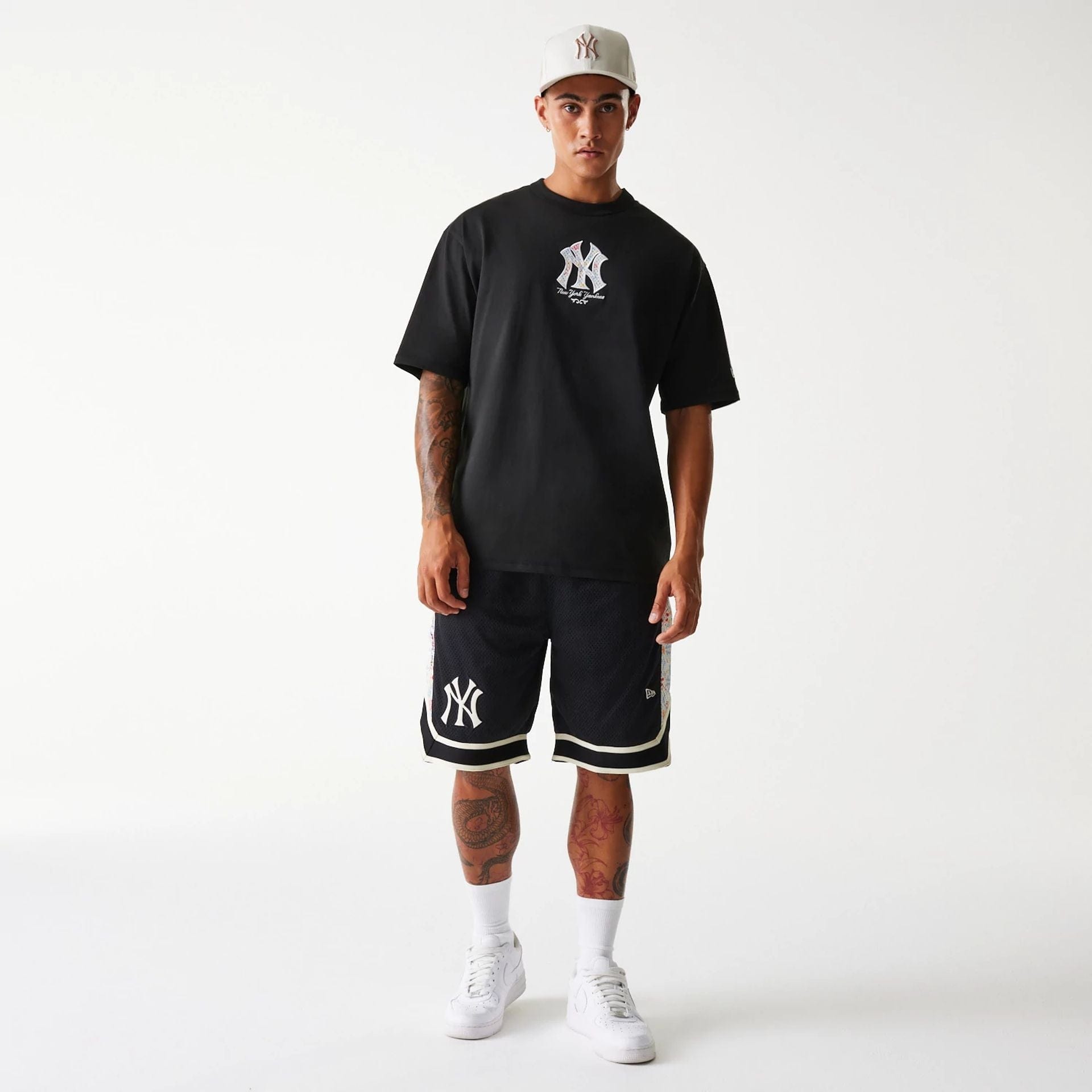 New York Yankees New Era Infill Oversized Backprint MLB T-Shirt Schwarz