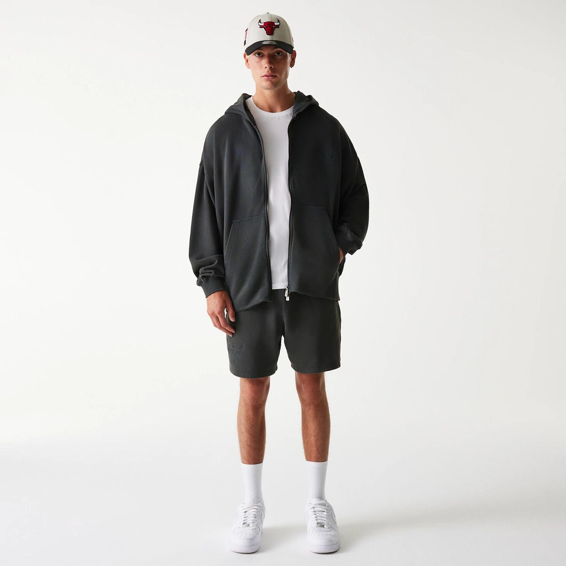 Chicago Bulls New Era Washed Style Full Zip NBA Hoodie Grau