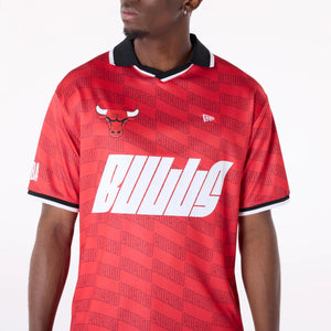 Chicago Bulls New Era Soccer Style Oversized NBA T-Shirt Rot - STADIUMDREAMS