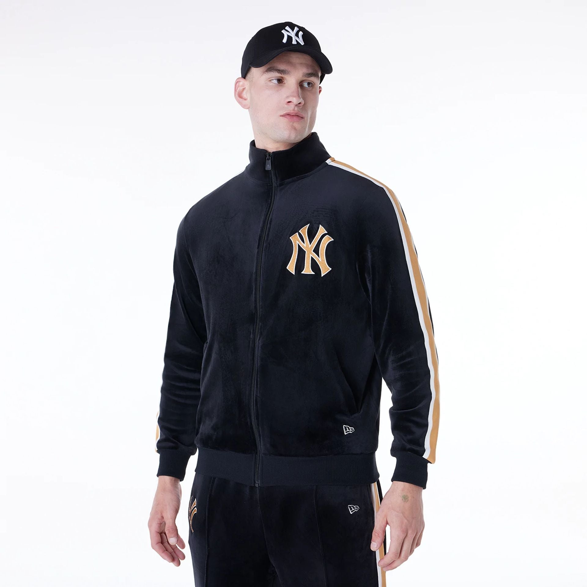 New York Yankees New Era Velour MLB Training Jacket Black