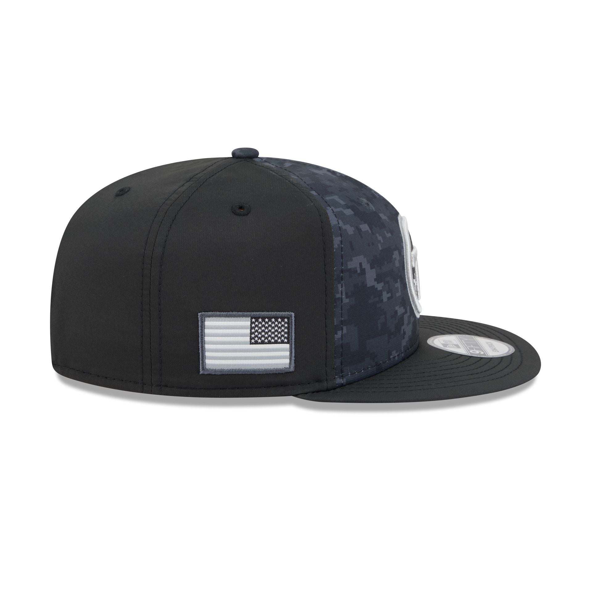 Tennessee Titans New Era 2026 NFL Salute to Service 9FIFTY Snapback Cap Camouflage Schwarz