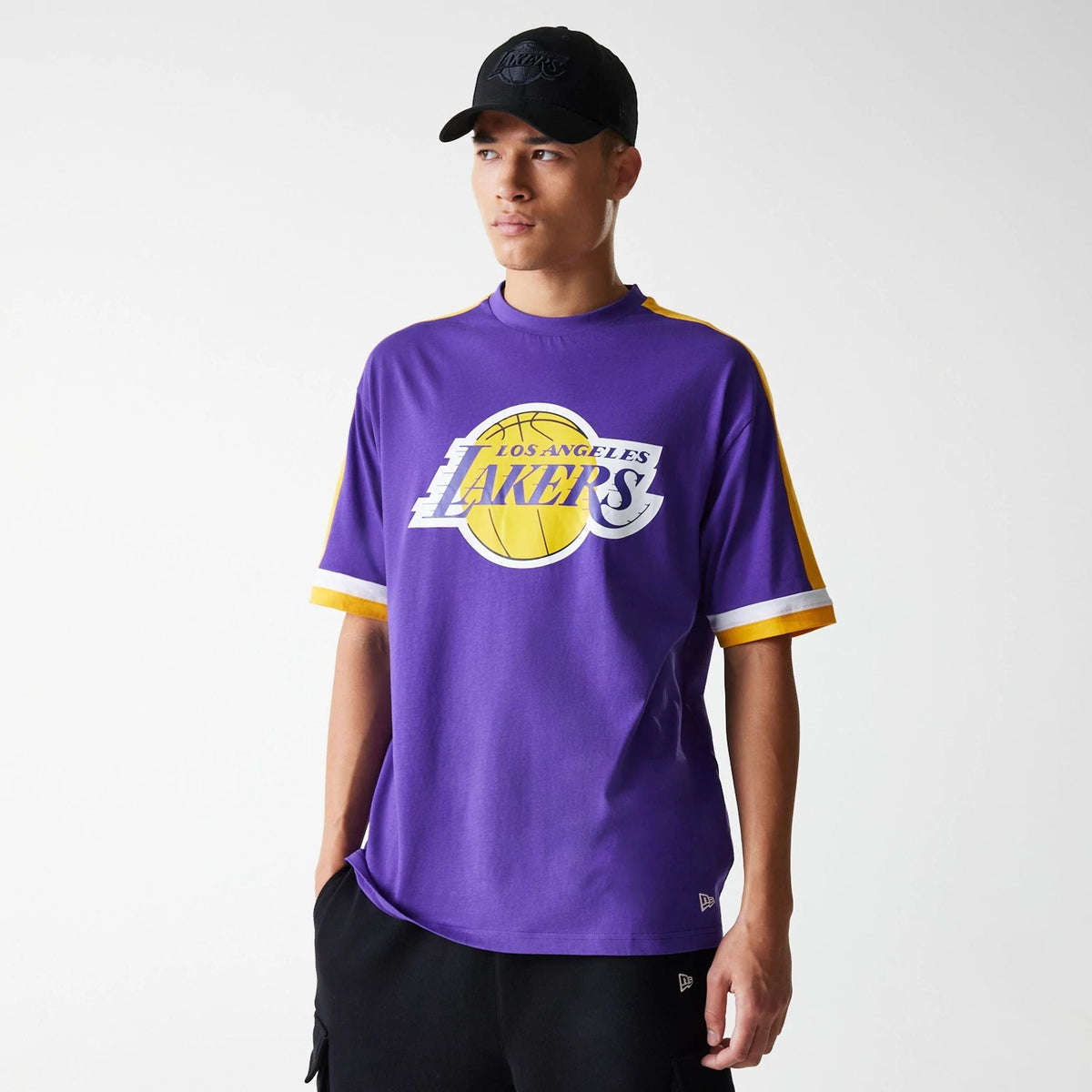 Los Angeles Lakers New Era NBA Panel T-Shirt Lila - STADIUMDREAMS